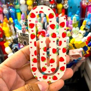 🍓 Strawberry Patterned Paper Clip 🍓